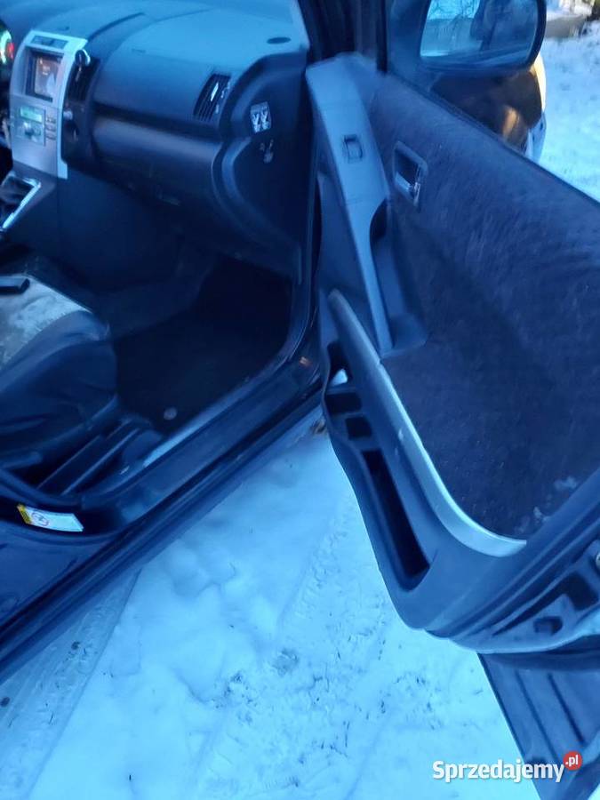 Toyota corolla verso Łęczno