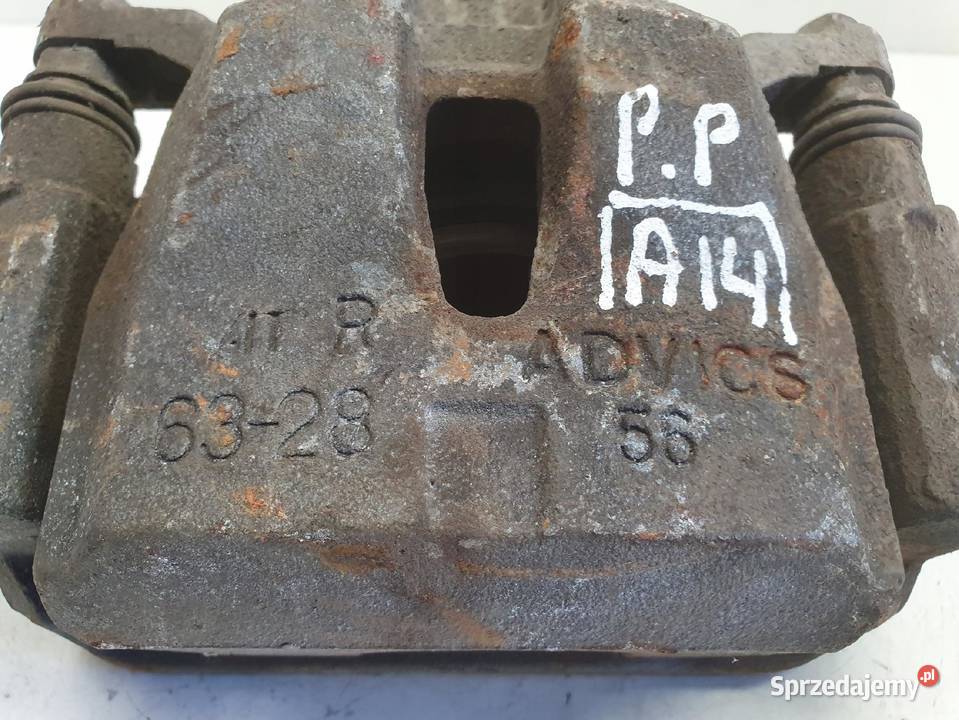 Toyota Rav4 III PRZEDNI ZACISK HAMULCOWY prawy Chełm