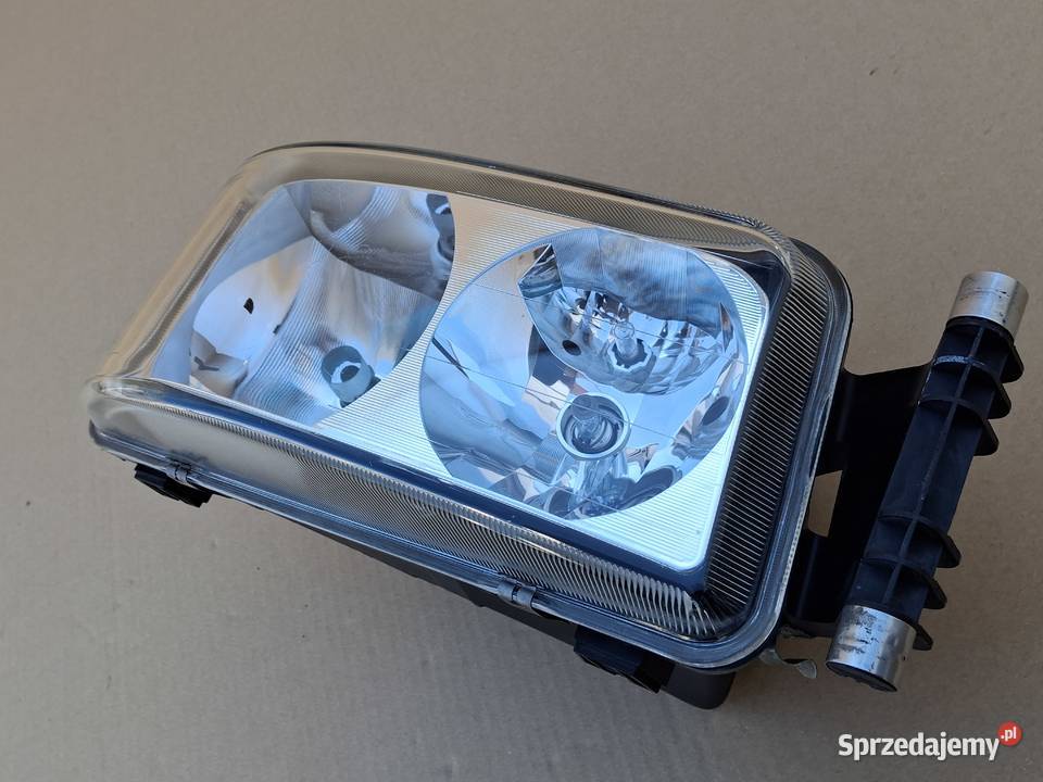 MAN TGL TGM LIONS REFLEKTOR PRAWY LAMPA PRAWA Lampy przednie Bieleń