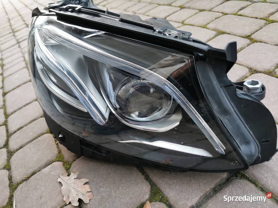 MERCEDES EKLASA W213 REFLEKTOR PRAWY MULTIBEAM Świerzawa