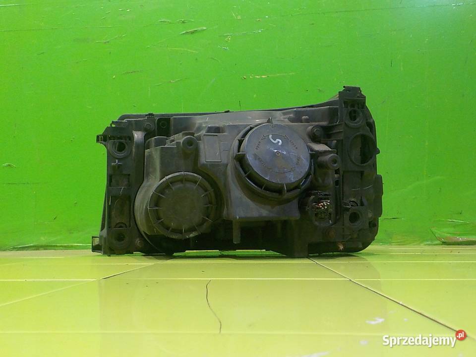 RANGE ROVER SPORT I LIFT 0913 5D XENON lampa Suków