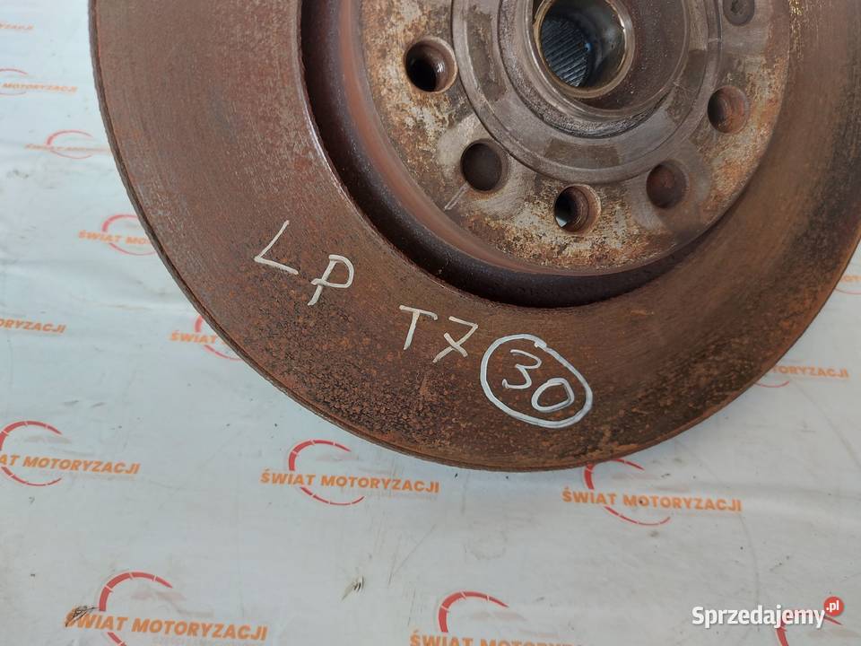 AUDI Q3 I 13r zwrotnica piasta lewa przód Zwrotnice Kielce