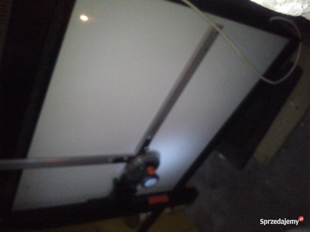 Stół kreślarski podświetlany