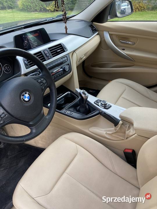 Bmw F31 143 uszkodzona turbina gniazdo AUX Opoczno