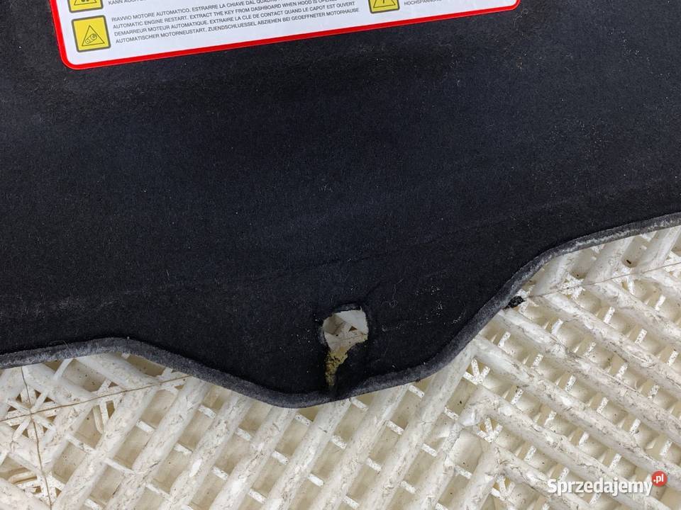 WYGŁUSZENIE MASKI FIAT TIPO SedanLimuzyna Elementy wygłuszające sprzedam