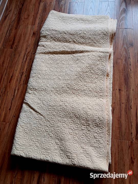 żółta narzuta na łóżko 225x210 stan idealny Dom i Ogród świętokrzyskie Sandomierz