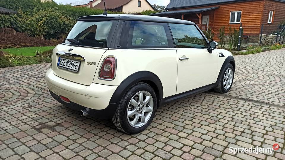 Mini Cooper R56 One 16 122 Manual Benzyna asystent parkowania Rzeszów