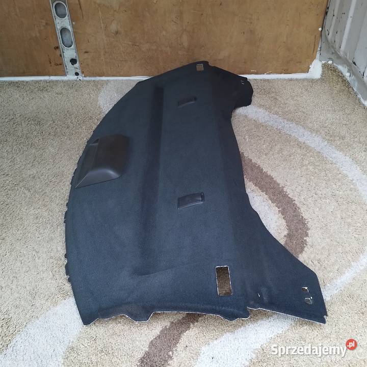 Półka tylna z światłem stop Toyota Avensis T25 Wyszków