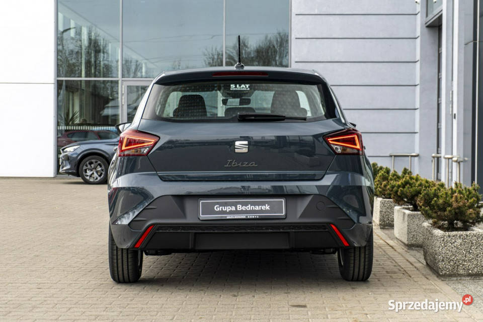 Seat Ibiza Reference 10 MPI 80 V 2017 Łódź