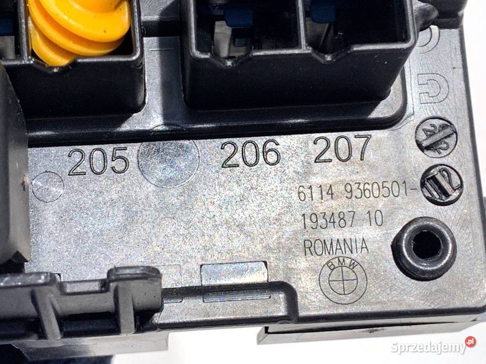 SKRZYNKA BEZPIECZNIKÓW BMW F39 9360501 Crossover
