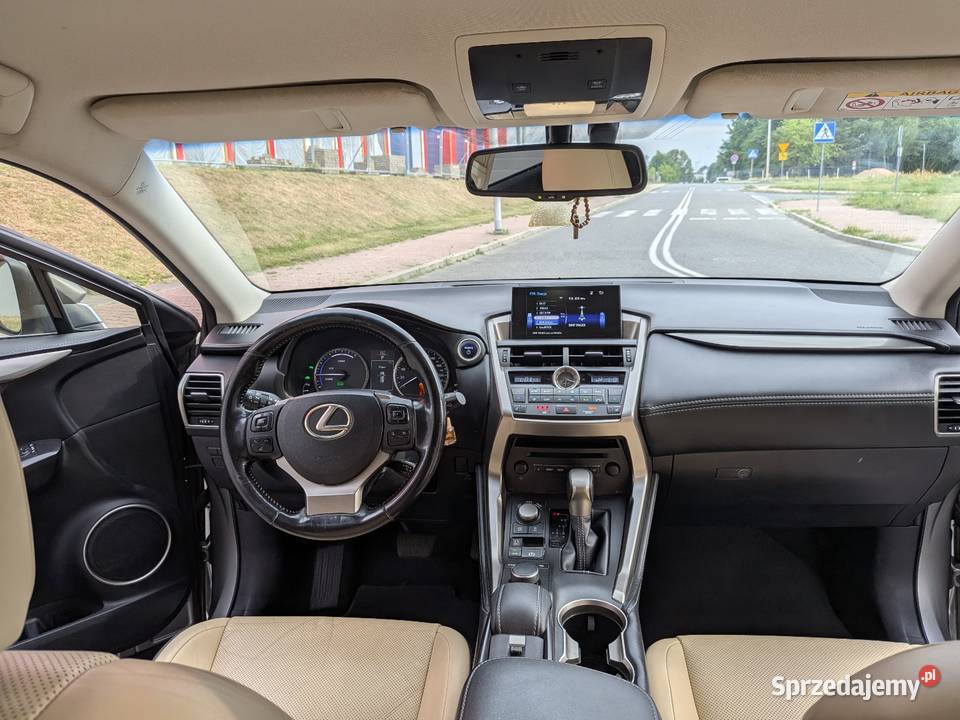 Lexus NX300h 25 Hybrid AWD 2017 179 000 Kielce