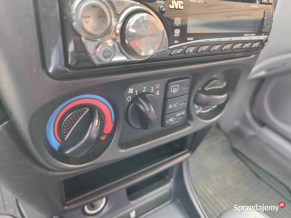 ZADBANY NISSAN Almera 15 16V z NIEMIEC 1 światła przeciwmgielne Bytom sprzedam