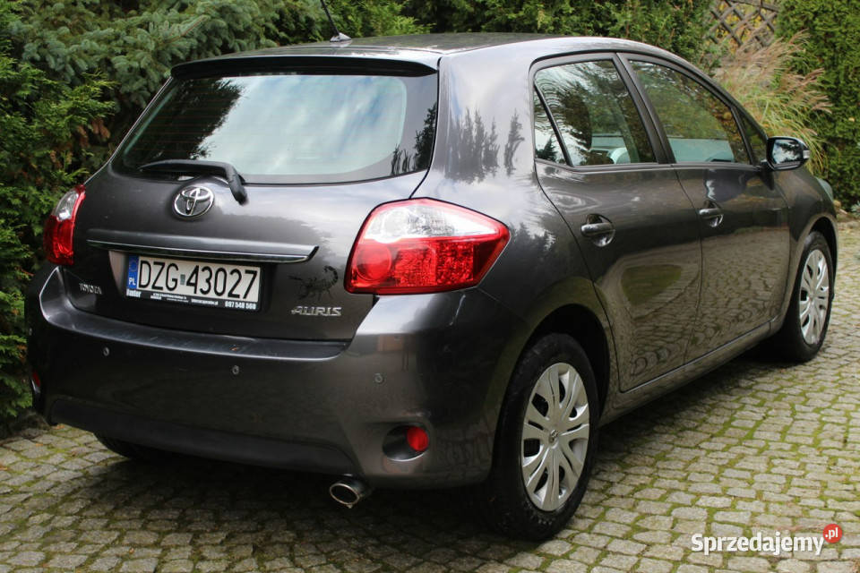 Toyota Auris Benzyna 134 Automat Zarejestrowana benzyna sprzedam