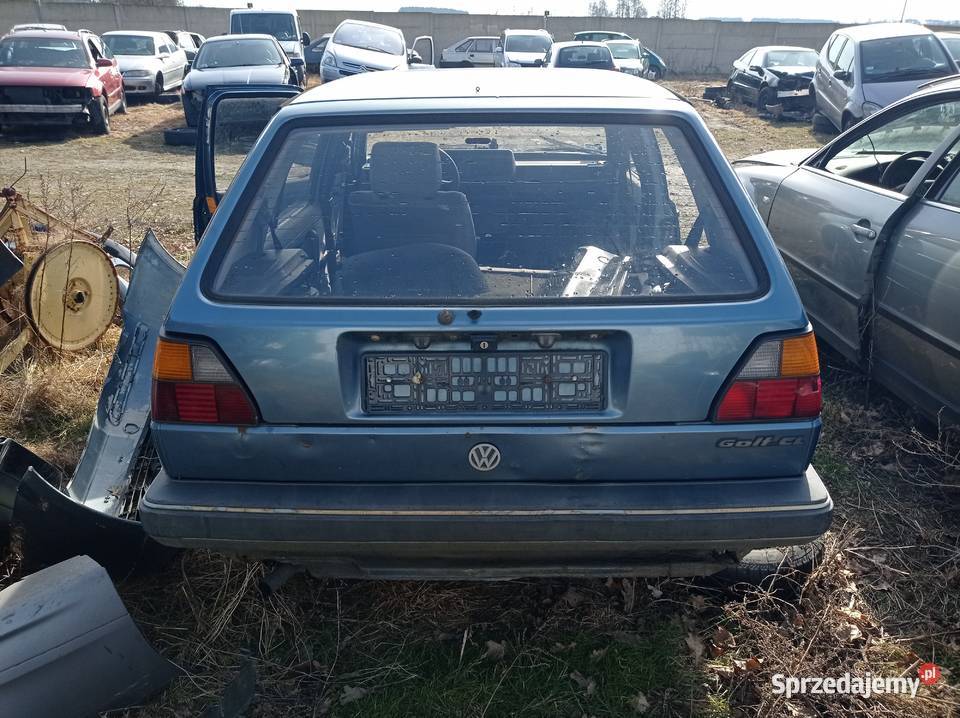 Volkswagen Golf 16 40 kW 1987 r dawca części osobowe wielkopolskie Szklarka Myślniewska