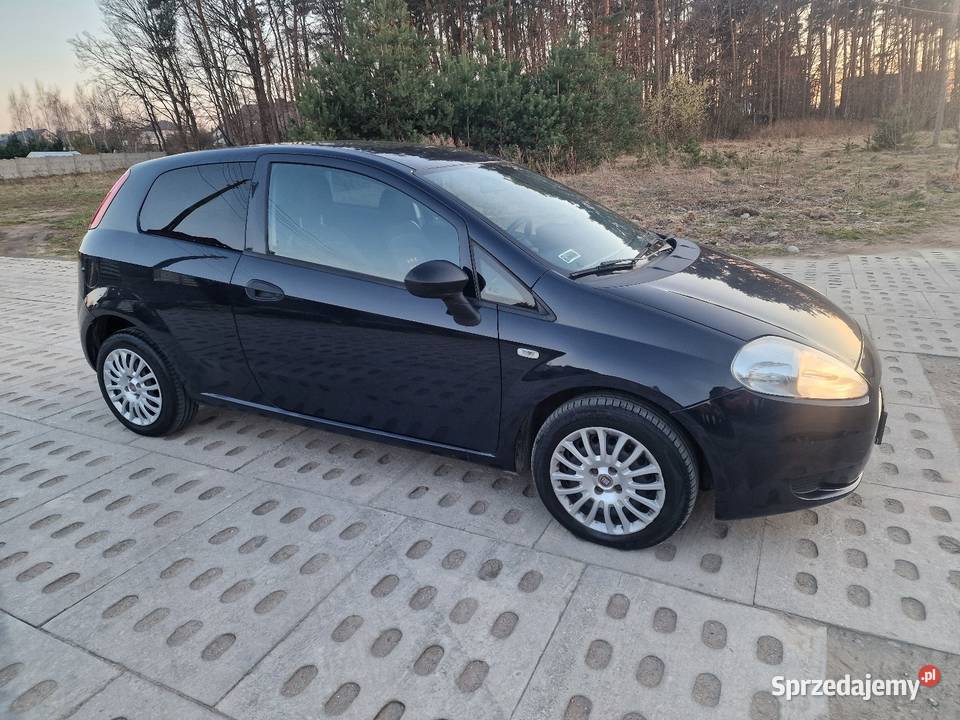 Fiat GrandePunto 14benzSalonPL1właściciel nieuszkodzony Niestępowo