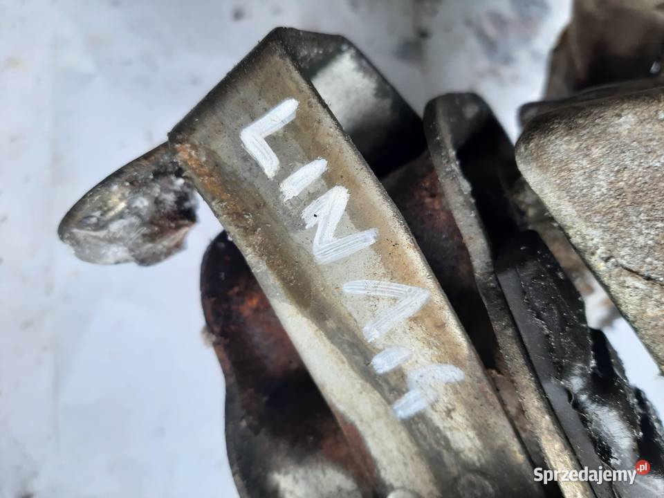 Fiat Linea Doblo FL 14 8V łapa poduszka skrzyni Ksawerów