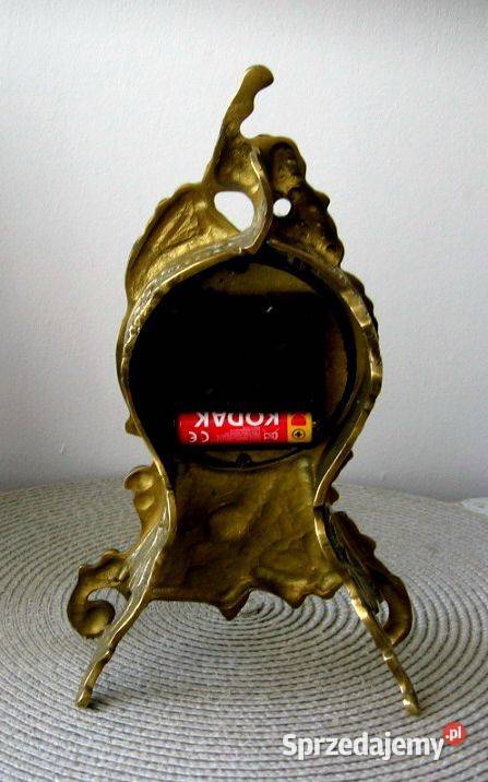 Zegar z mosiądzu Odlew