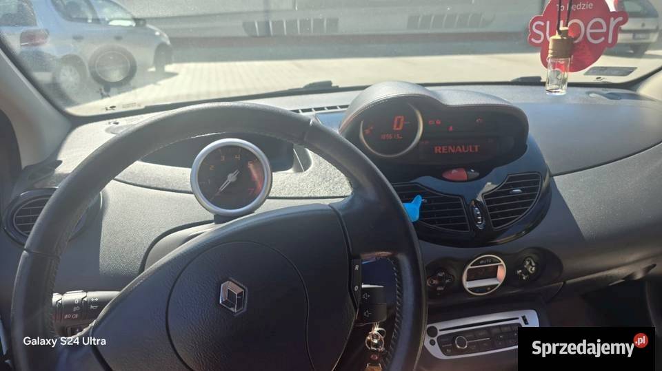 Renault Twingo 2 12 benzyna 75 2013r 2/3 Knurów