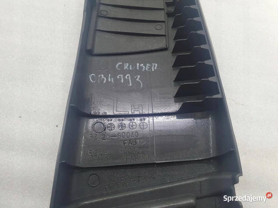 OSŁONA POSZYCIE SŁUPKA LEWE LAND CRUISER 120 5D