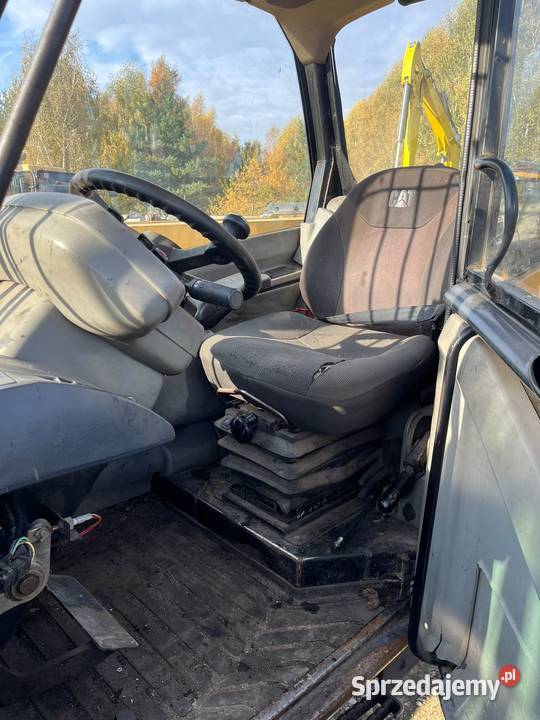 CAT TH 330 2007r Zwrotnica