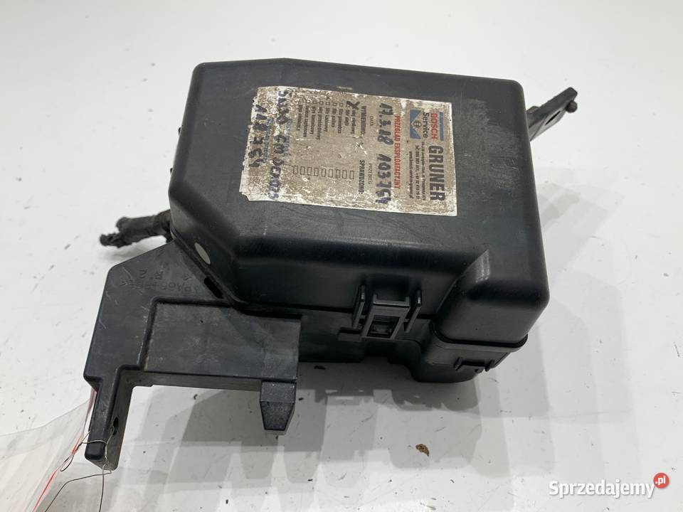 SKRZYNKA BEZPIECZNIKÓW SUZUKI SX4 Crossover 16