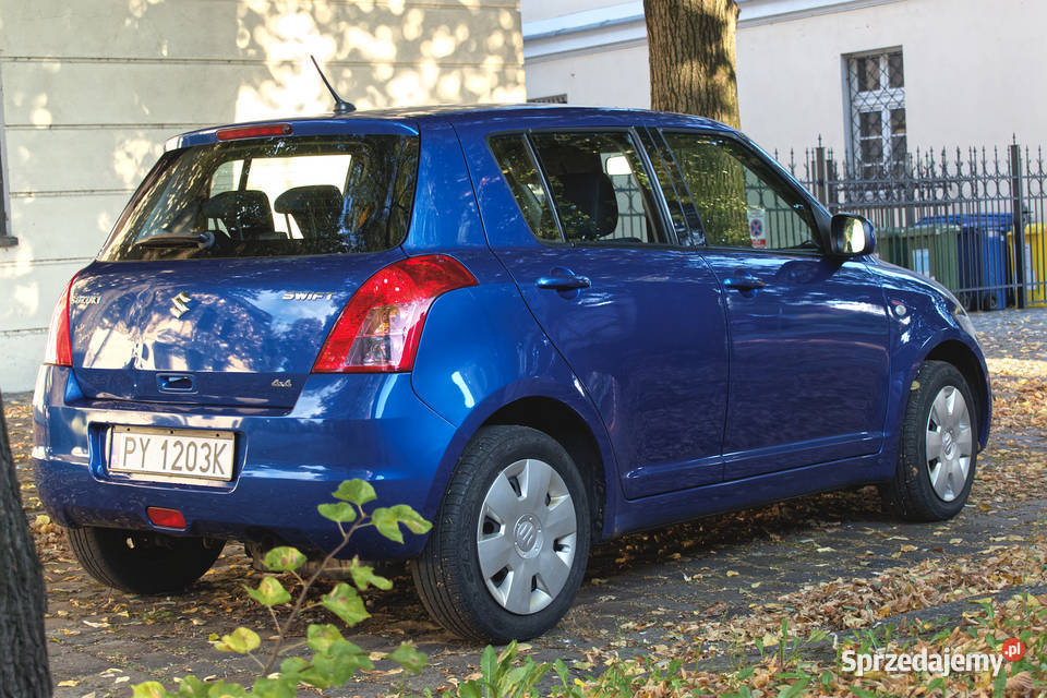 Suzuki Swift 13 GL Deluxe 4WD 2010 niebieski Poznań sprzedam
