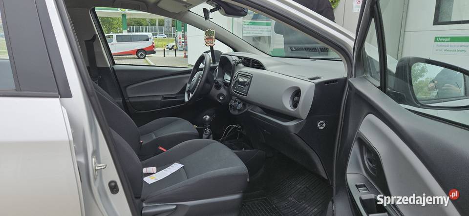 Do sprzedania Toyota Yaris 15 111 2020 r sprzedam