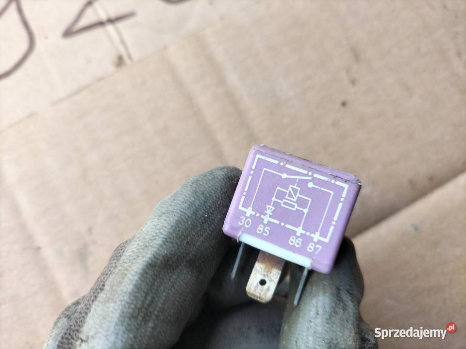 PRZEKAZNIK AUDI VW SEAT SKODA 381 431951253G osobowe lubelskie Kamień-Kolonia sprzedam