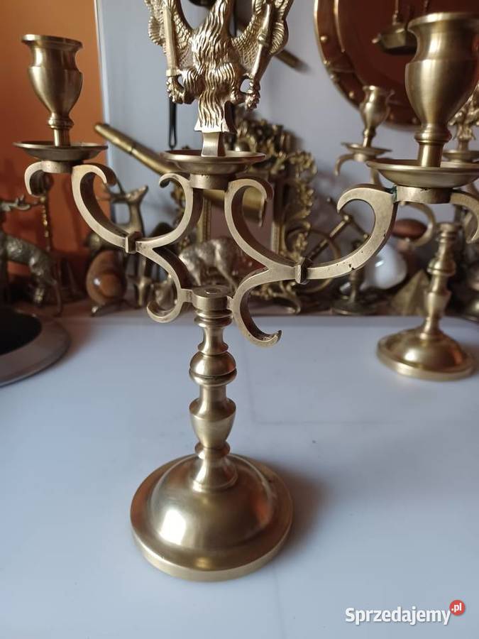 Piękny masywny mosiężny świecznik Księstwo Poznań