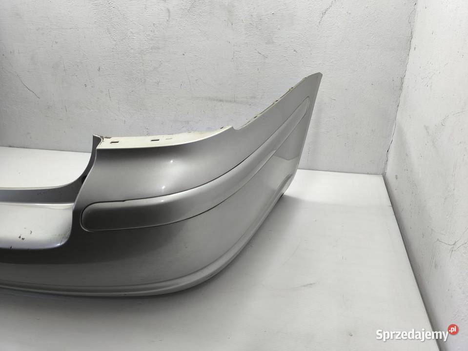 ZDERZAK TYŁ TYLNY TOYOTA AVENSIS II T25 KOMBI