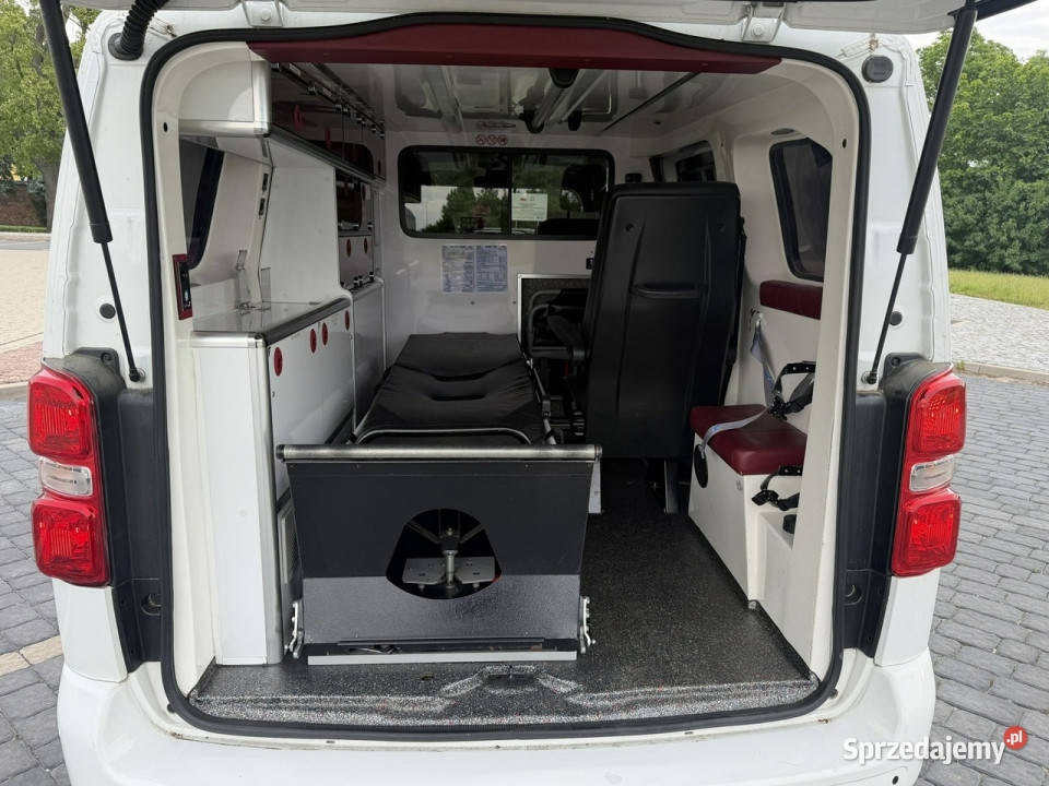 ambulansy Opel Vivaro Opel Vivaro oryginalny sprzedam