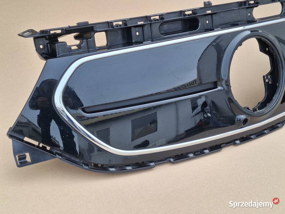MERCEDES EQA EQB W243 Z243 GRILL ATRAPA Bieleń