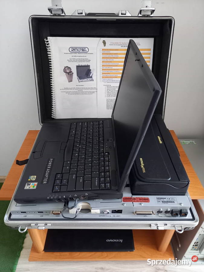 Laptop Dell drukarka Olivetti stacja dokująca Dell Susz