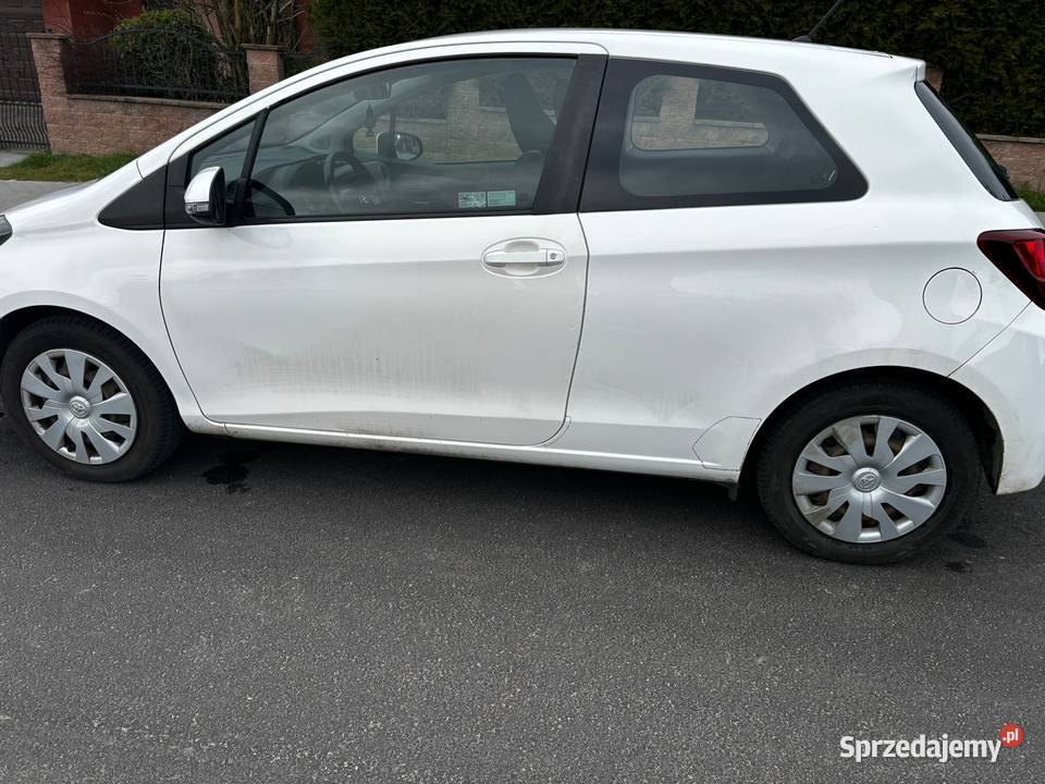 Toyota Yaris 2016