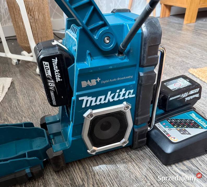 Radio Makita 112