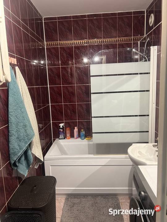 Mieszkanie 3 pokoje 5320m2 Duży balkon Piwnica własność łódzkie Kutno