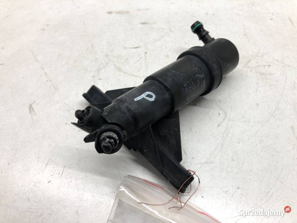 SPRYSKIWACZ REFLEKTORA PRAWY PRZÓD BMW E61 Kombi osobowe