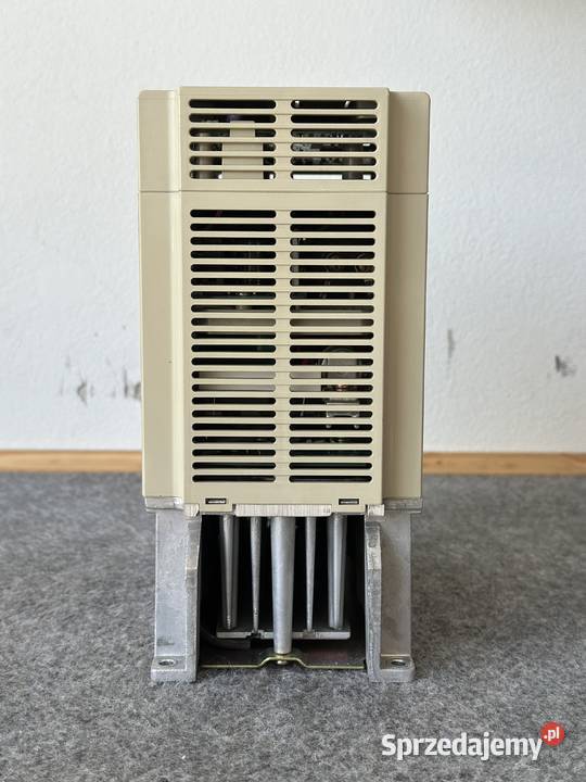 YASKAWA SERVOPACK SGDB02VDY1 silnik serwo BIESSE