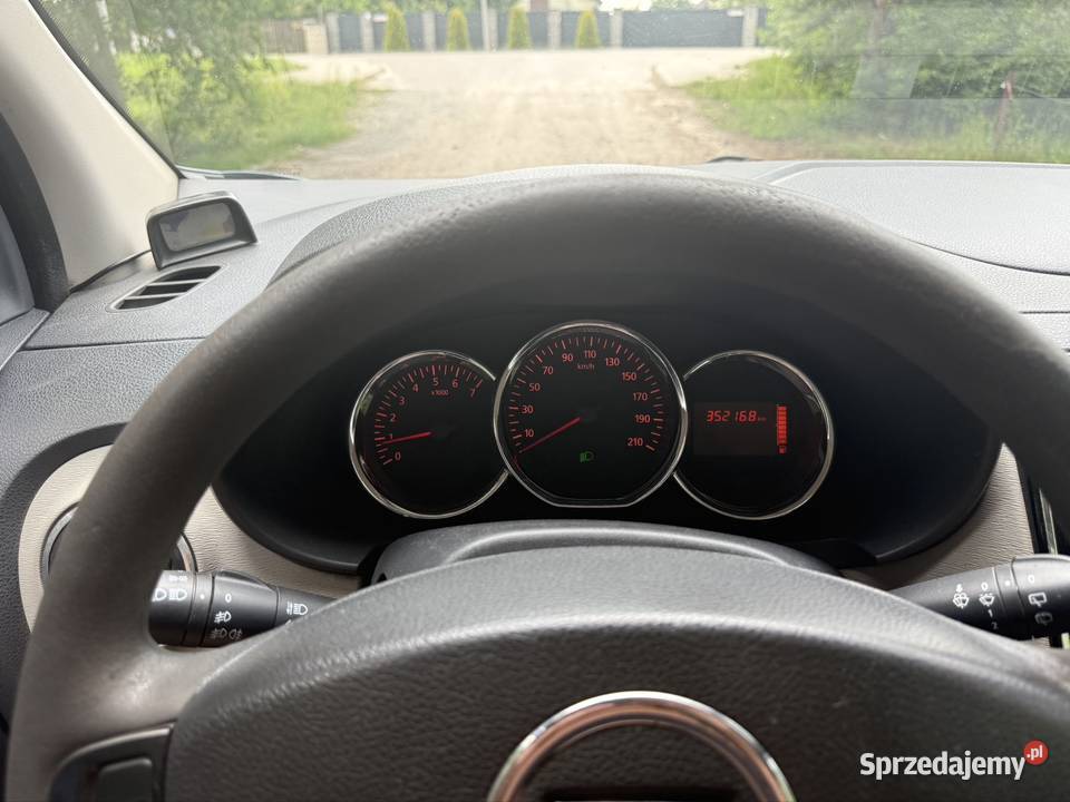 Dacia Logdy 2014 1600cm3 Łąki