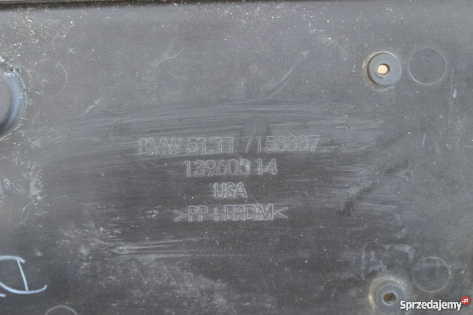 BMW Z4 E85 E86 PODSTAWA TABLICY REJESTRACYJNEJ Bieleń