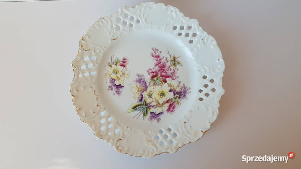 Stary ażurowy porcelanowy talerz talerzyk kwiaty Dąbrowa Górnicza