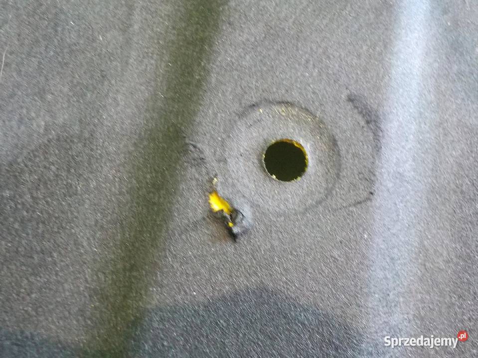 HYUNDAI i30 I 07r HB 5D wygluszenie maski osobowe Suków