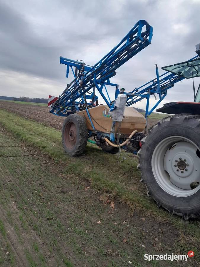 Opryskiwacz Berthoud 1400l 21m Berthoud łódzkie Babczów sprzedam