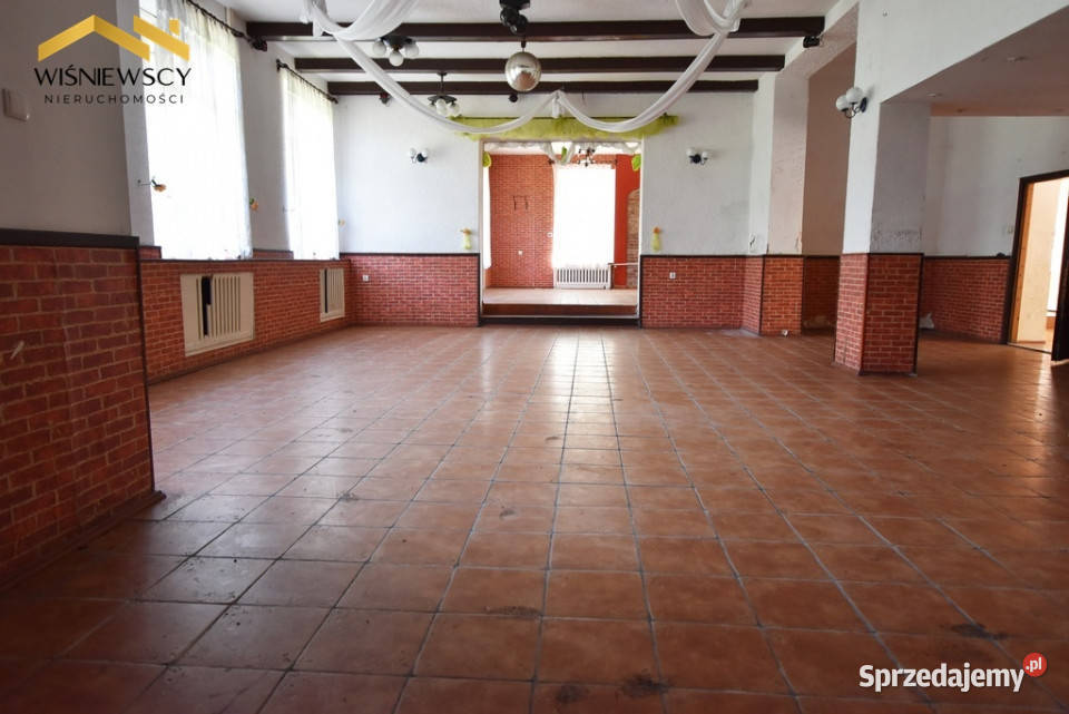 Dwór z pałacem i stajnią w Goraju 980m2 pomorskie Gościszewo sprzedam