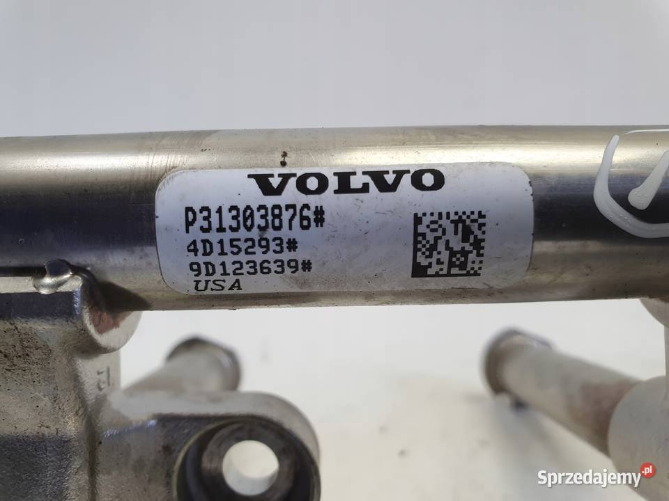 Volvo V40 II 15 T2 LISTWA WTRYSKOWA P31303876 Motoryzacja Chełm