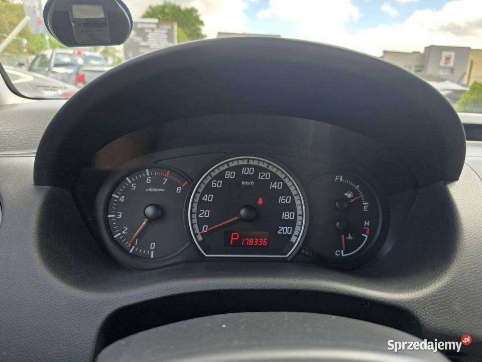 Suzuki Swift 15 Benzyna 102 Automat Klimatyzacja 1490cm3