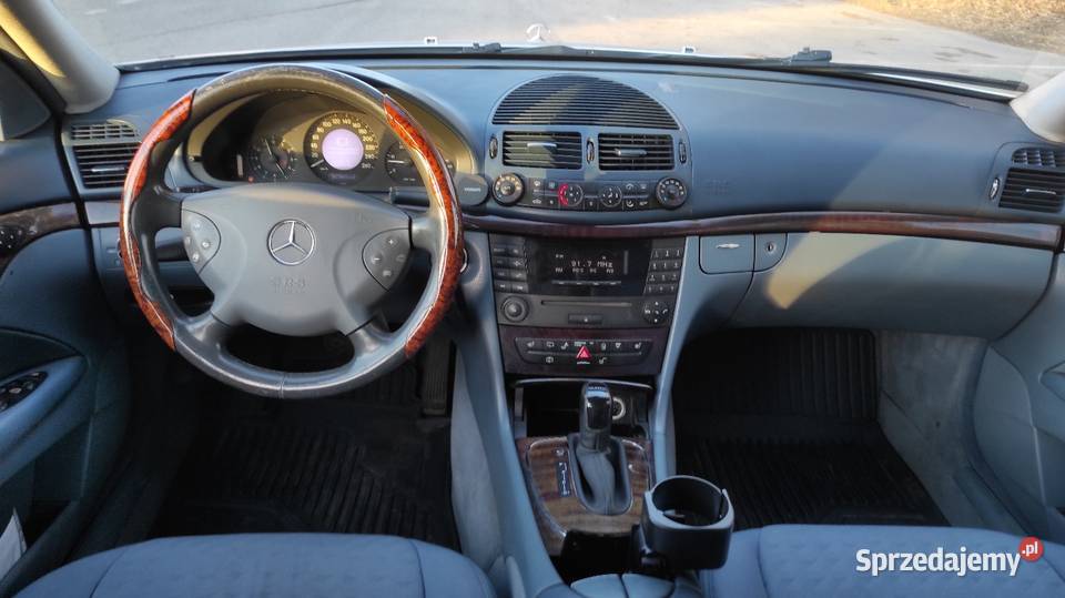 Mercedes E 211 32 rzędowa 6 2003 r wielkopolskie Piła