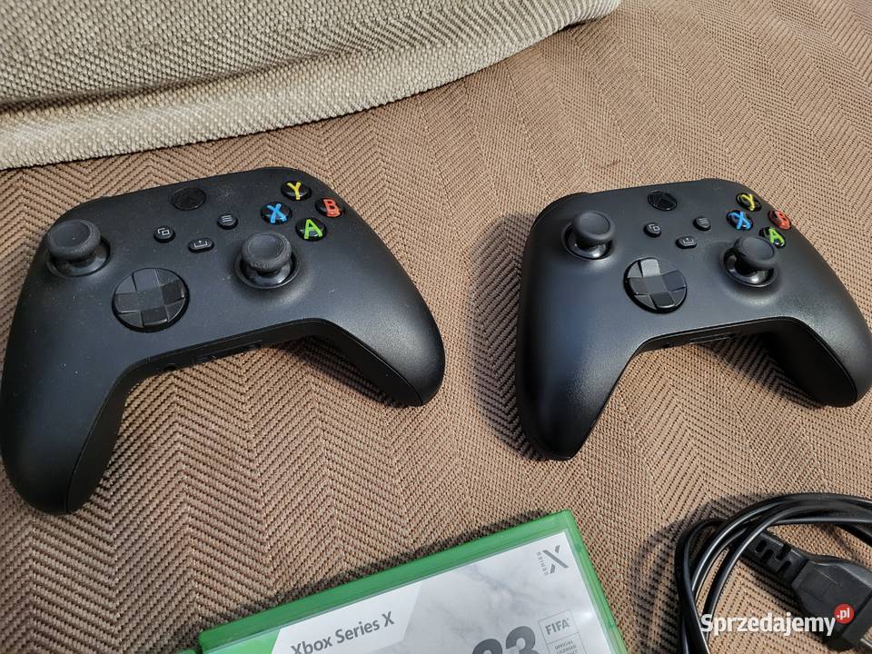 Konsola Xbox Series X 2 pady pudełko okablowanie Xbox małopolskie Libiąż
