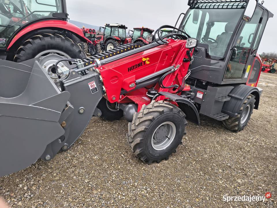 Ładowarka przegubowa HORNET 818T udźwig 1800 Kielce