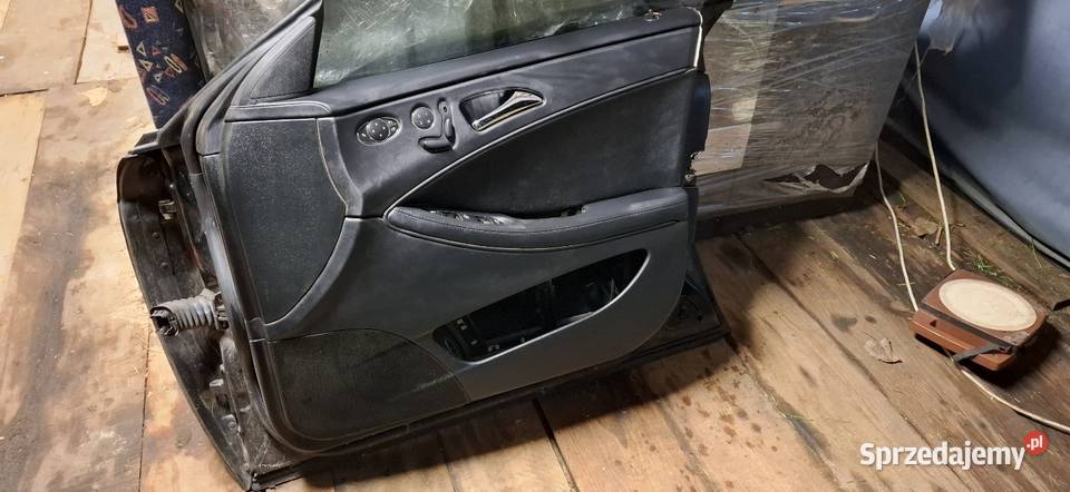 Drzwi prawe przód cls 500 w219 219 prawie Gołębiówka
